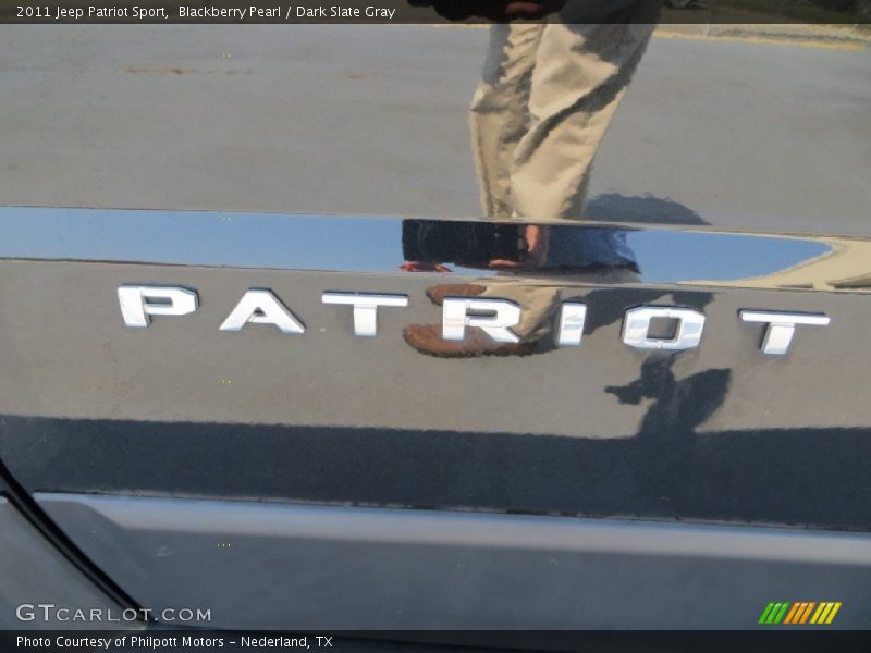 Blackberry Pearl / Dark Slate Gray 2011 Jeep Patriot Sport