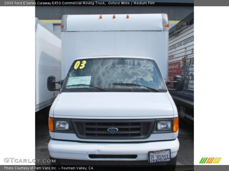 Oxford White / Medium Flint 2003 Ford E Series Cutaway E450 Commercial Moving Truck