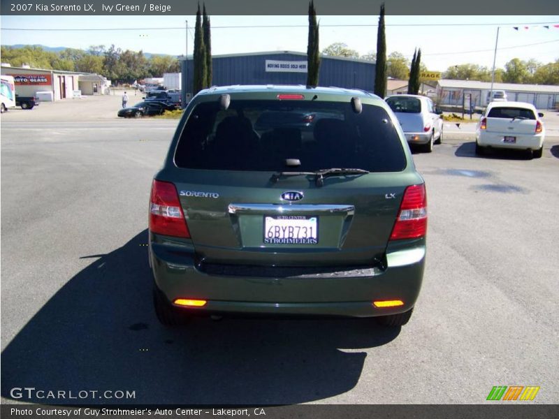 Ivy Green / Beige 2007 Kia Sorento LX