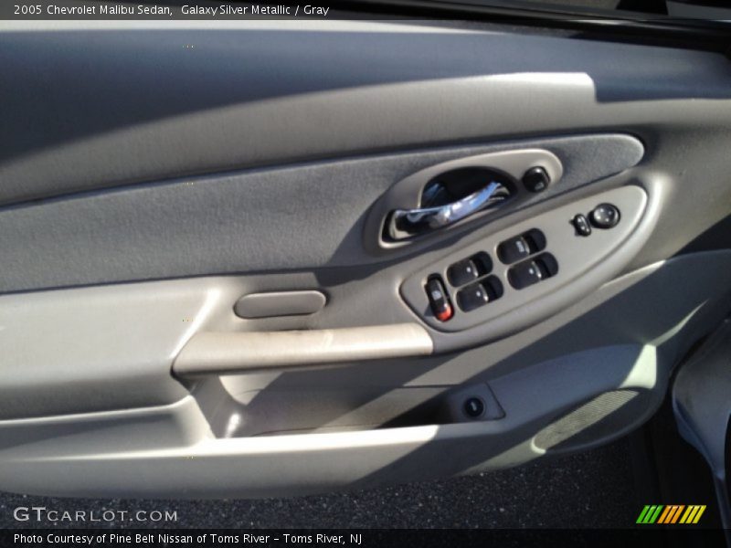 Galaxy Silver Metallic / Gray 2005 Chevrolet Malibu Sedan