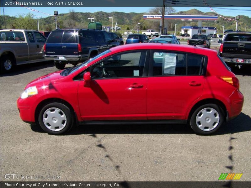 Red Alert / Charcoal 2007 Nissan Versa S