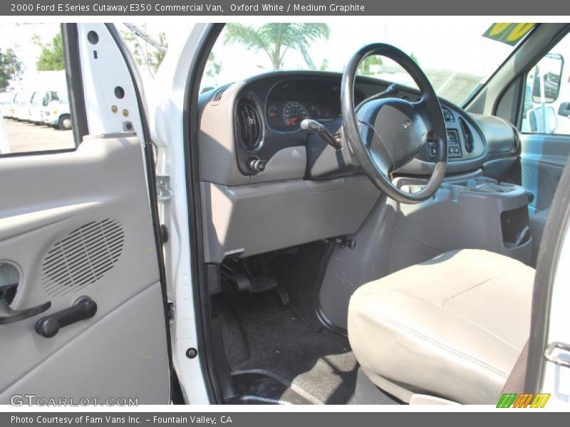 Oxford White / Medium Graphite 2000 Ford E Series Cutaway E350 Commercial Van