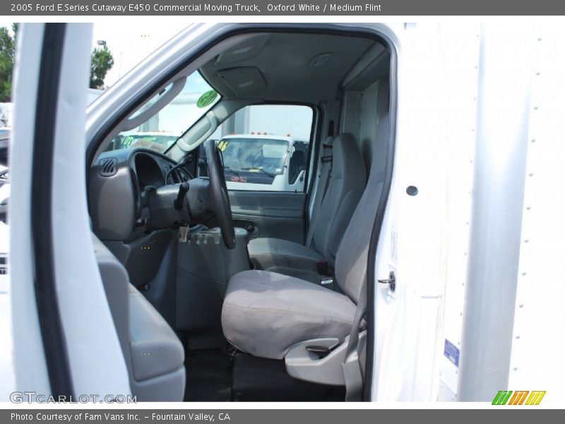  2005 E Series Cutaway E450 Commercial Moving Truck Medium Flint Interior