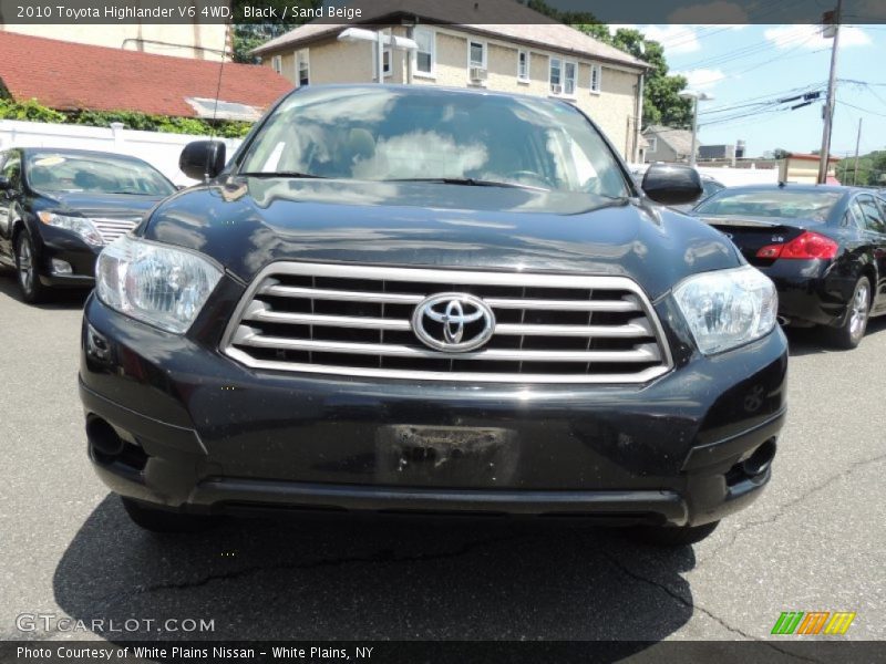 Black / Sand Beige 2010 Toyota Highlander V6 4WD