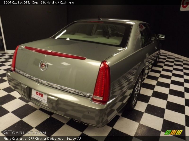 Green Silk Metallic / Cashmere 2006 Cadillac DTS