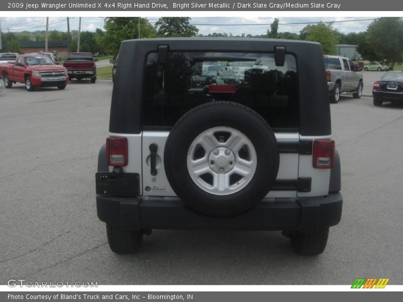 Bright Silver Metallic / Dark Slate Gray/Medium Slate Gray 2009 Jeep Wrangler Unlimited X 4x4 Right Hand Drive