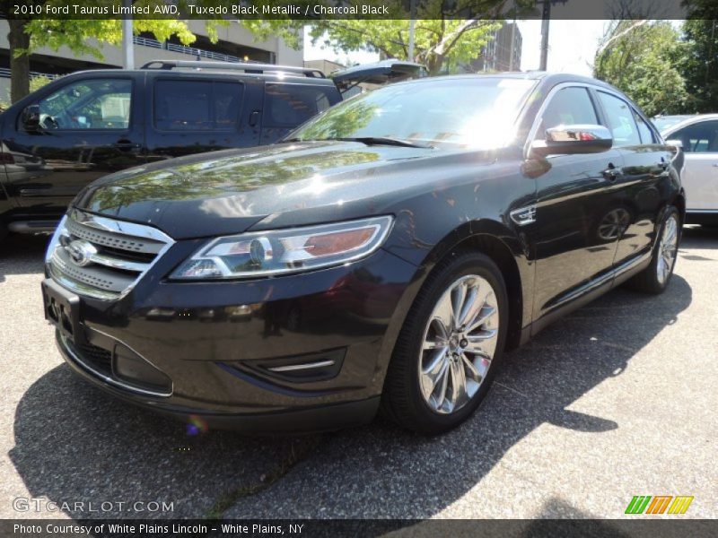Tuxedo Black Metallic / Charcoal Black 2010 Ford Taurus Limited AWD