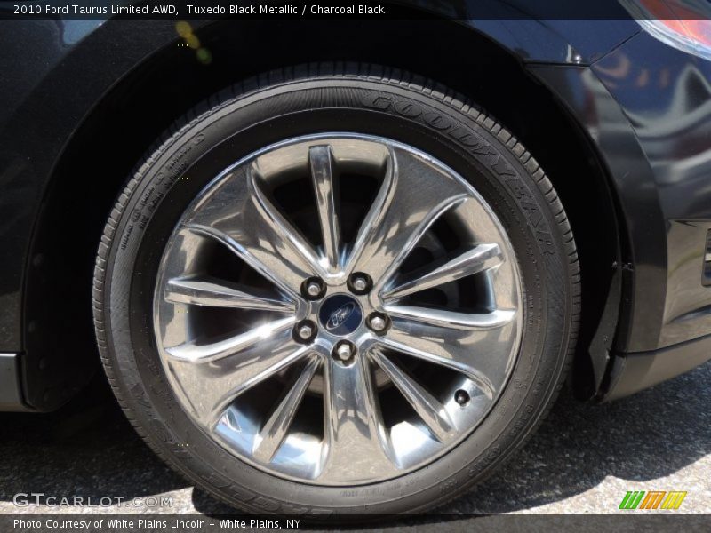 Tuxedo Black Metallic / Charcoal Black 2010 Ford Taurus Limited AWD