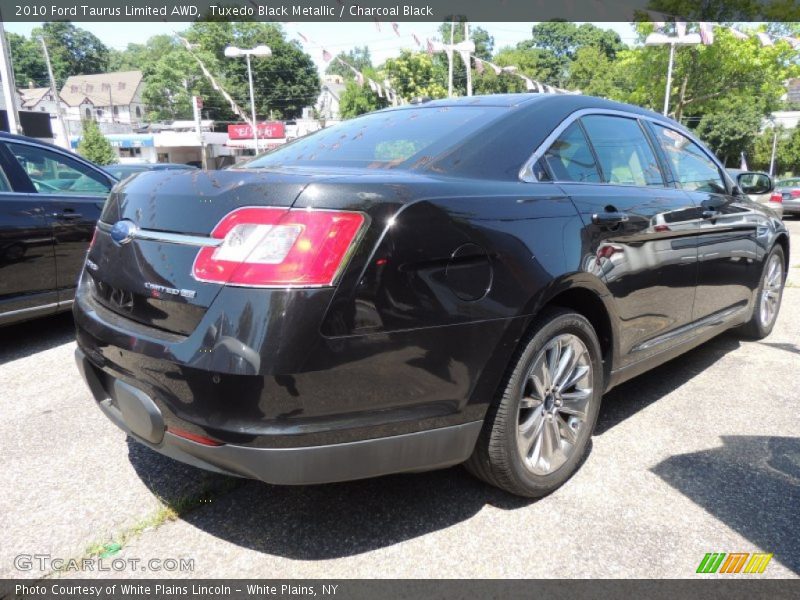 Tuxedo Black Metallic / Charcoal Black 2010 Ford Taurus Limited AWD
