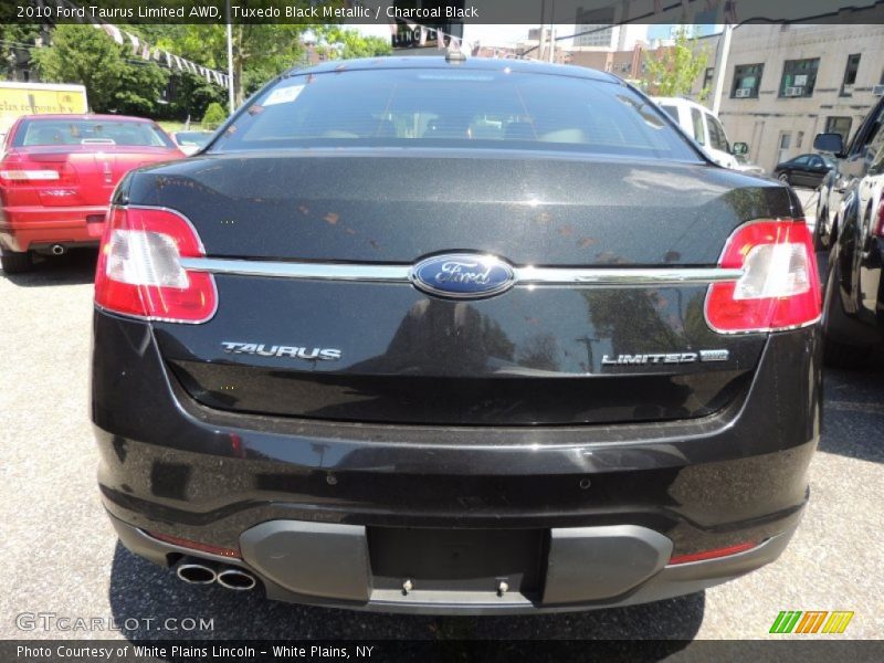 Tuxedo Black Metallic / Charcoal Black 2010 Ford Taurus Limited AWD