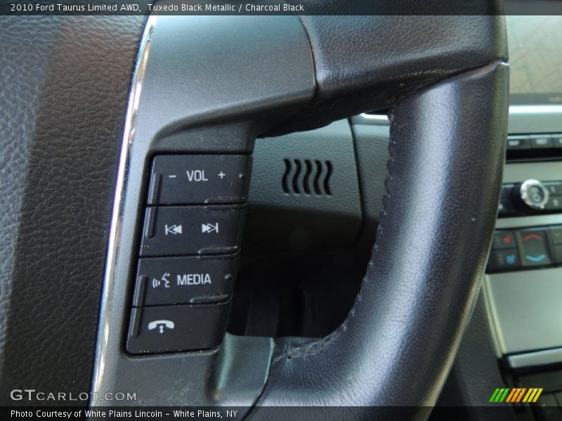 Tuxedo Black Metallic / Charcoal Black 2010 Ford Taurus Limited AWD