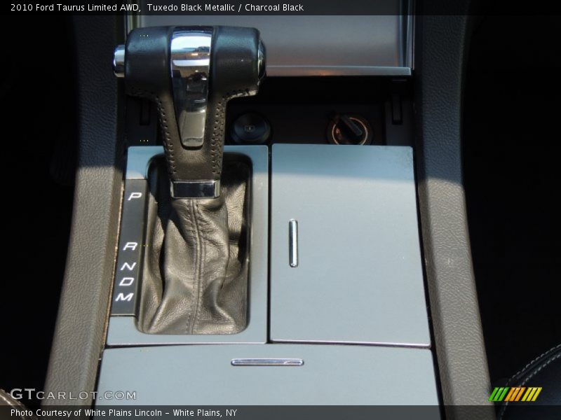 Tuxedo Black Metallic / Charcoal Black 2010 Ford Taurus Limited AWD