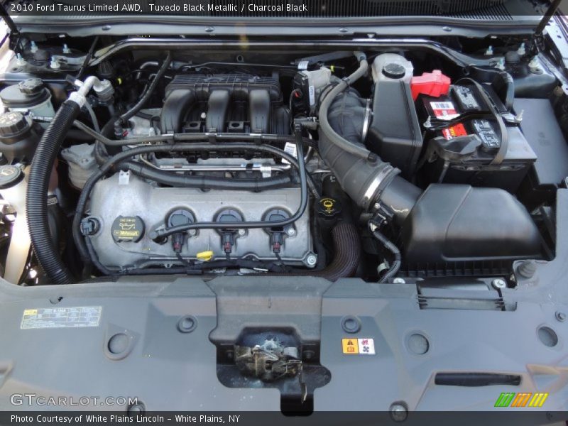 Tuxedo Black Metallic / Charcoal Black 2010 Ford Taurus Limited AWD
