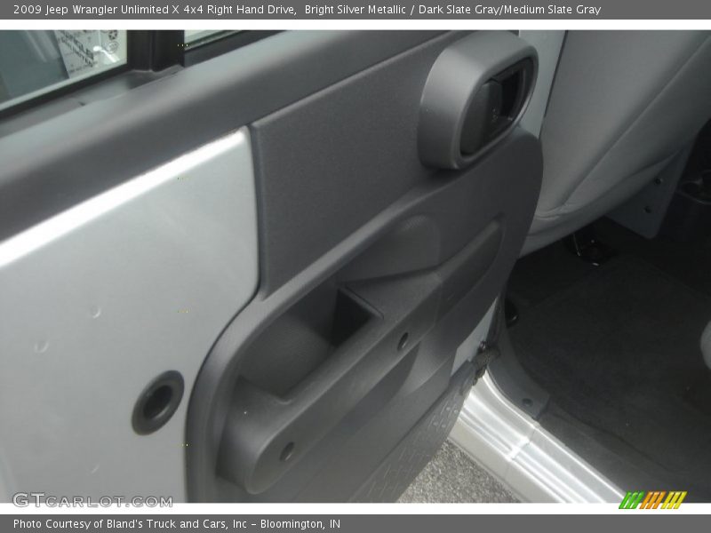 Bright Silver Metallic / Dark Slate Gray/Medium Slate Gray 2009 Jeep Wrangler Unlimited X 4x4 Right Hand Drive