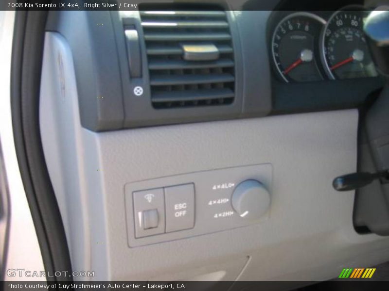 Bright Silver / Gray 2008 Kia Sorento LX 4x4