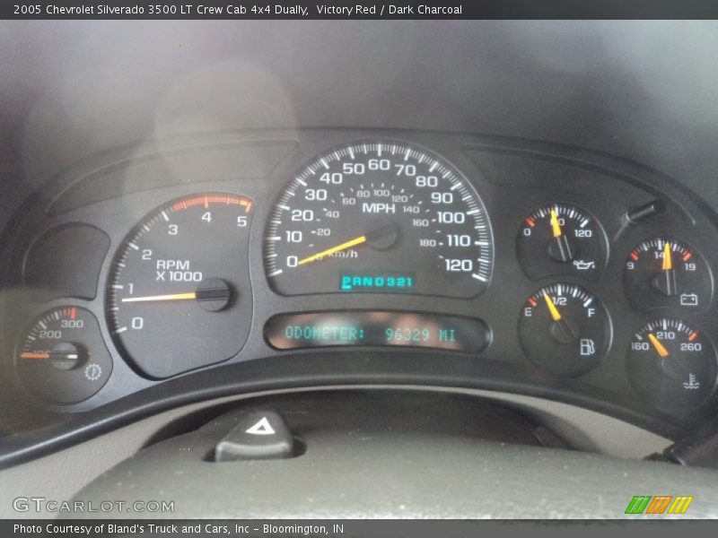 Victory Red / Dark Charcoal 2005 Chevrolet Silverado 3500 LT Crew Cab 4x4 Dually