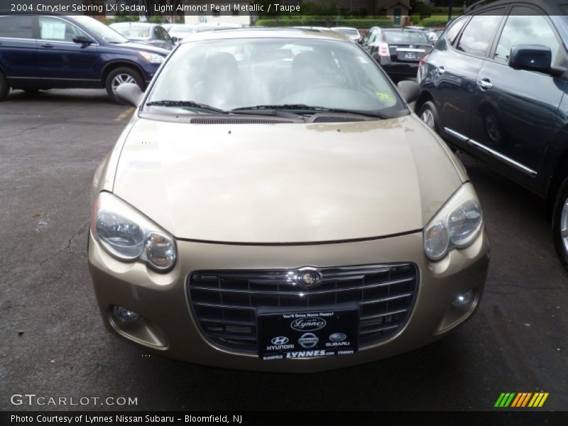 Light Almond Pearl Metallic / Taupe 2004 Chrysler Sebring LXi Sedan