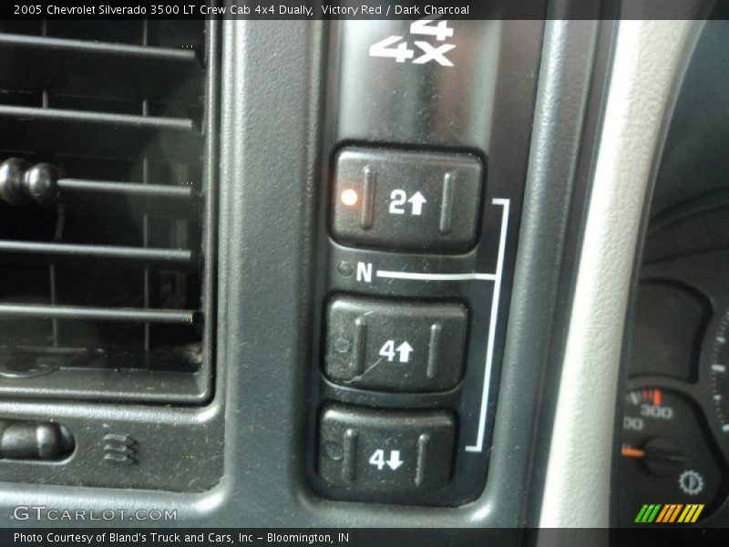 Victory Red / Dark Charcoal 2005 Chevrolet Silverado 3500 LT Crew Cab 4x4 Dually