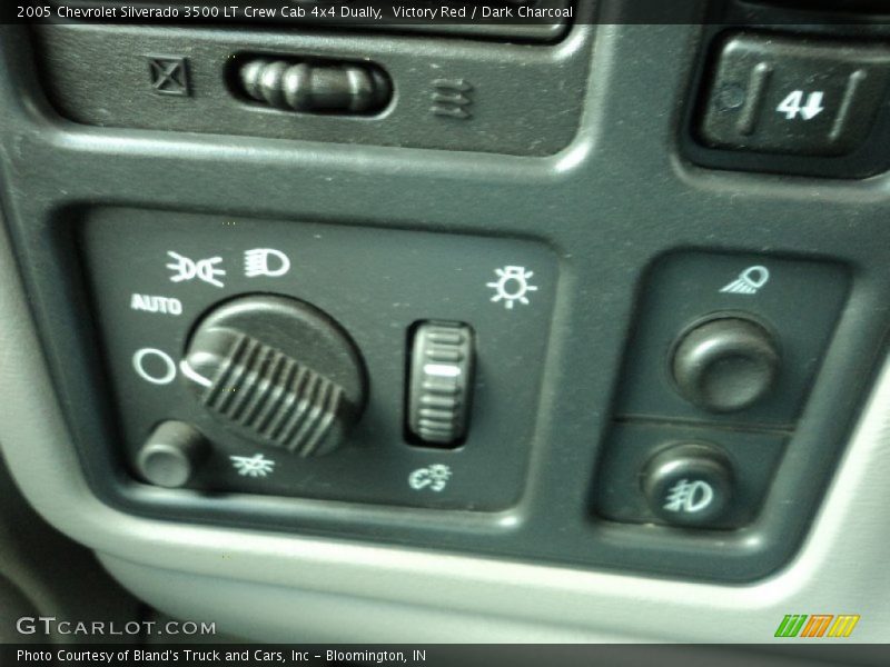 Victory Red / Dark Charcoal 2005 Chevrolet Silverado 3500 LT Crew Cab 4x4 Dually