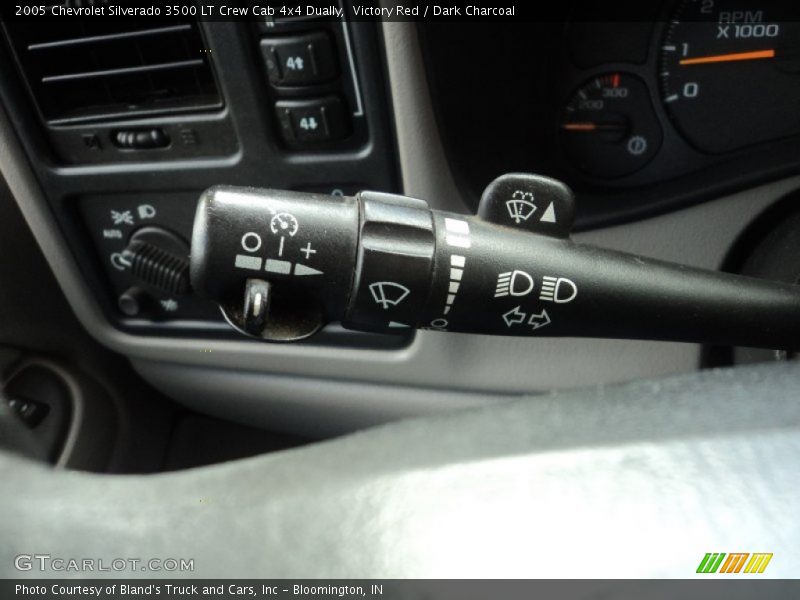 Victory Red / Dark Charcoal 2005 Chevrolet Silverado 3500 LT Crew Cab 4x4 Dually