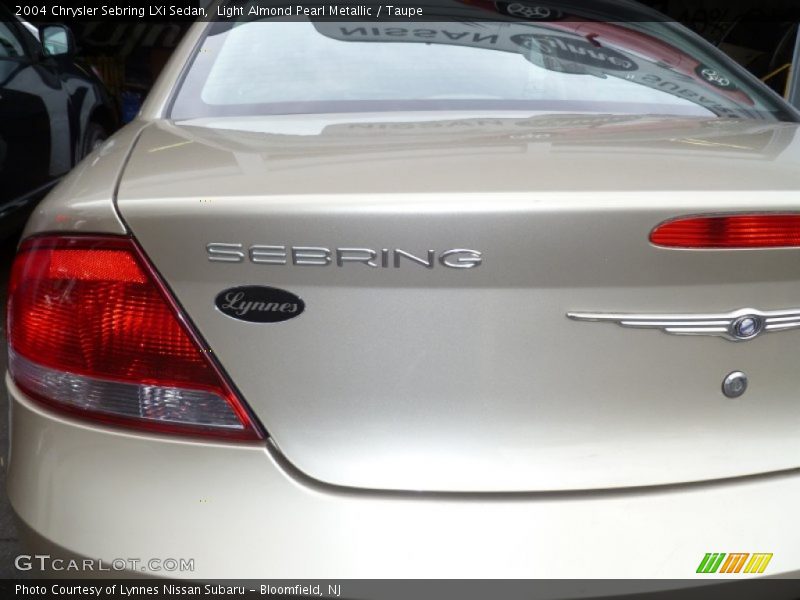 Light Almond Pearl Metallic / Taupe 2004 Chrysler Sebring LXi Sedan