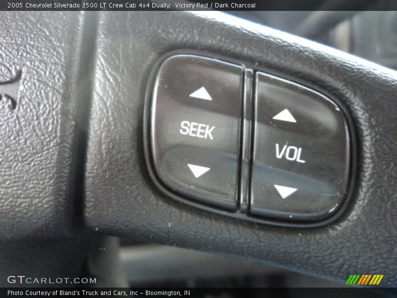 Victory Red / Dark Charcoal 2005 Chevrolet Silverado 3500 LT Crew Cab 4x4 Dually