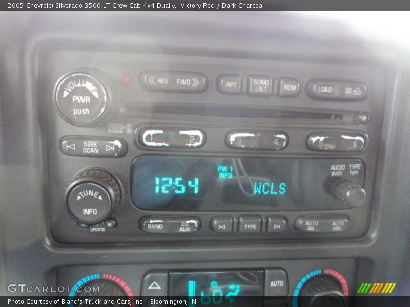 Victory Red / Dark Charcoal 2005 Chevrolet Silverado 3500 LT Crew Cab 4x4 Dually