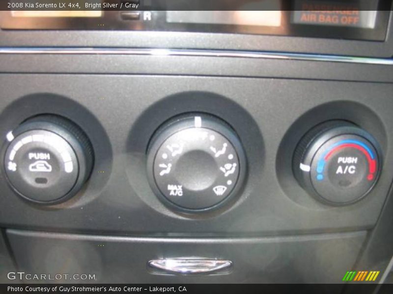 Bright Silver / Gray 2008 Kia Sorento LX 4x4