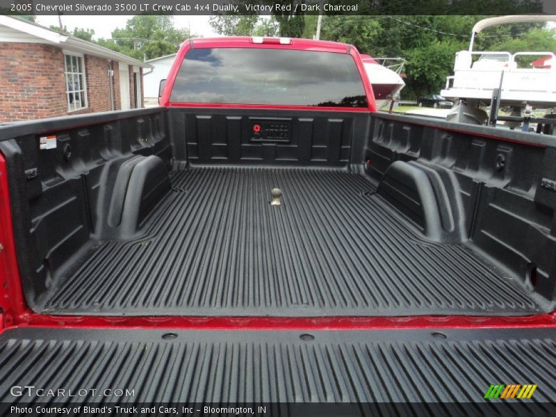 Victory Red / Dark Charcoal 2005 Chevrolet Silverado 3500 LT Crew Cab 4x4 Dually