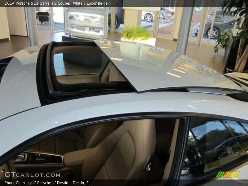 Sunroof of 2014 911 Carrera S Coupe