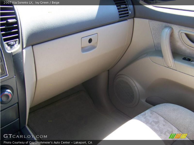 Ivy Green / Beige 2007 Kia Sorento LX