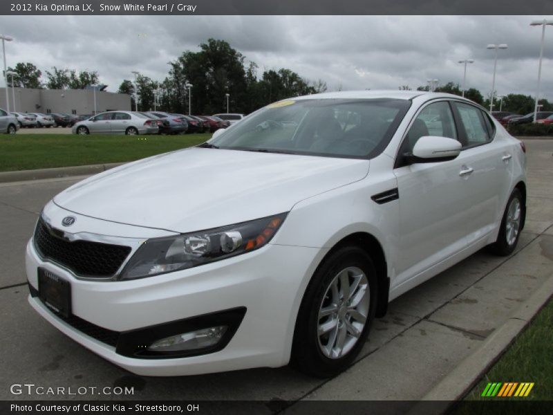 Front 3/4 View of 2012 Optima LX