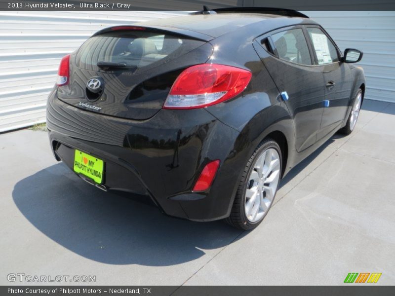 Ultra Black / Gray 2013 Hyundai Veloster