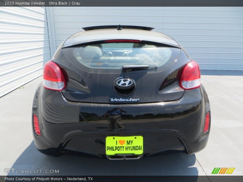 Ultra Black / Gray 2013 Hyundai Veloster