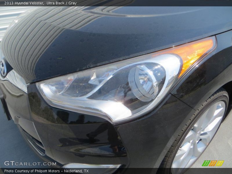 Ultra Black / Gray 2013 Hyundai Veloster