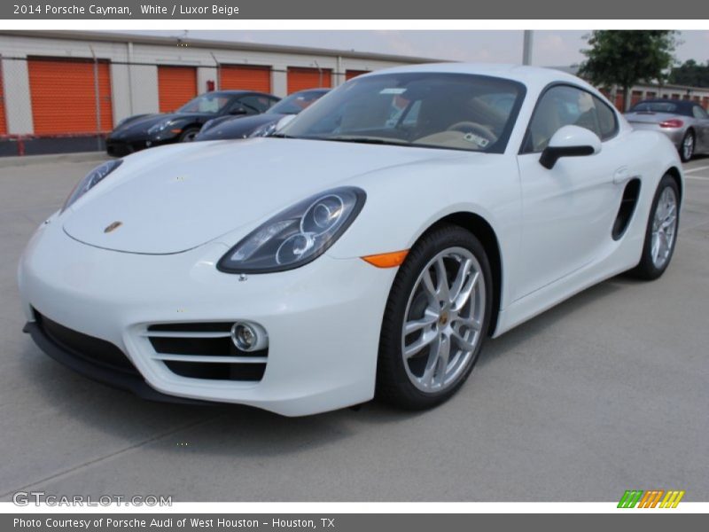 Front 3/4 View of 2014 Cayman 