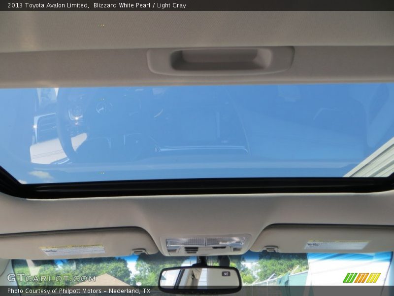 Blizzard White Pearl / Light Gray 2013 Toyota Avalon Limited