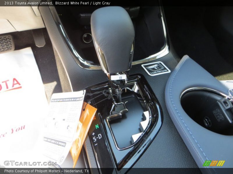 Blizzard White Pearl / Light Gray 2013 Toyota Avalon Limited