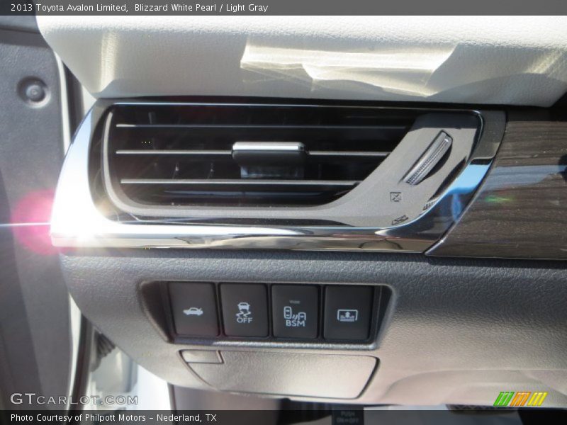 Blizzard White Pearl / Light Gray 2013 Toyota Avalon Limited