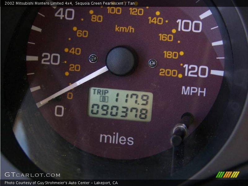 Sequoia Green Pearlescent / Tan 2002 Mitsubishi Montero Limited 4x4