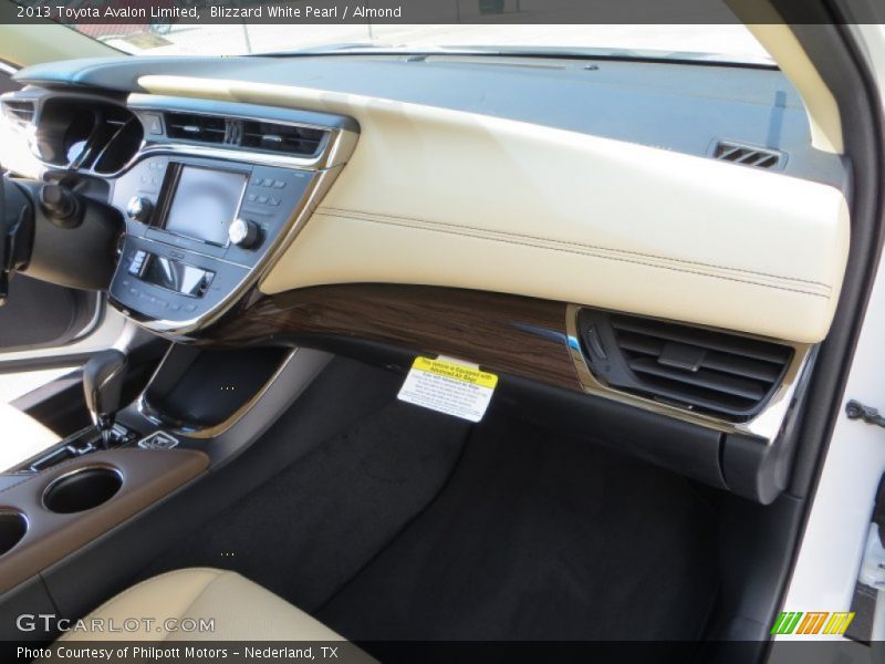 Blizzard White Pearl / Almond 2013 Toyota Avalon Limited