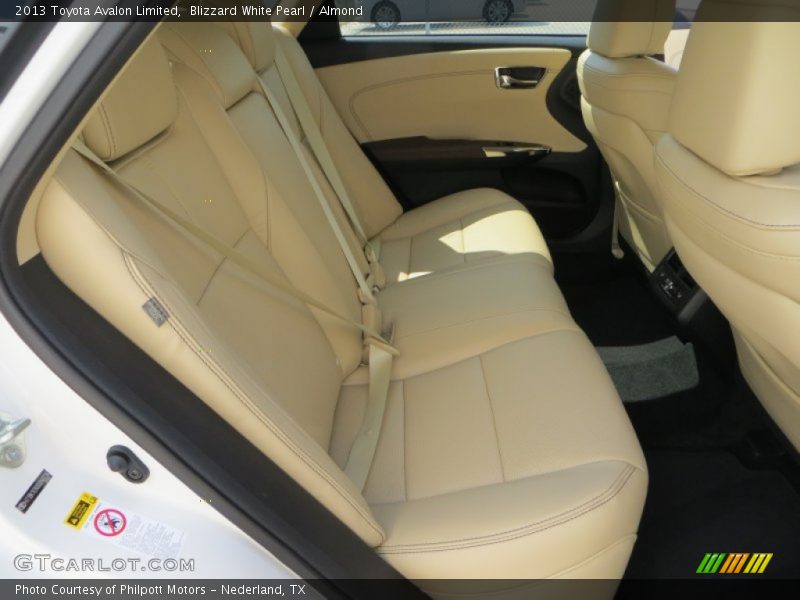 Blizzard White Pearl / Almond 2013 Toyota Avalon Limited