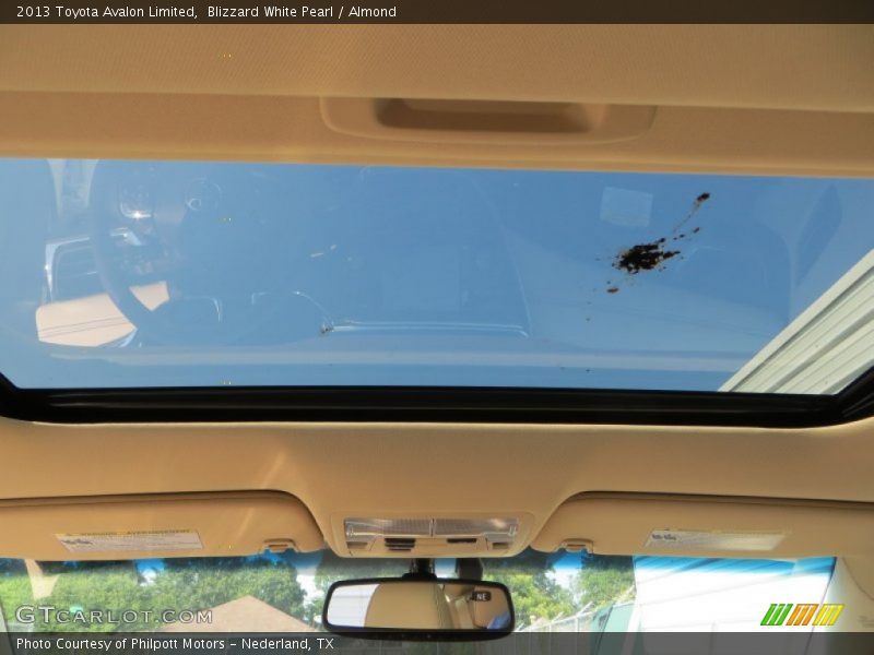 Blizzard White Pearl / Almond 2013 Toyota Avalon Limited