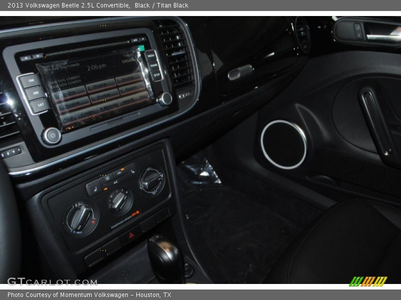 Black / Titan Black 2013 Volkswagen Beetle 2.5L Convertible