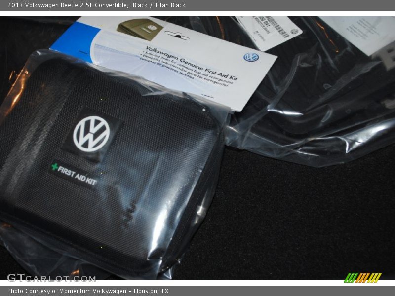 Black / Titan Black 2013 Volkswagen Beetle 2.5L Convertible
