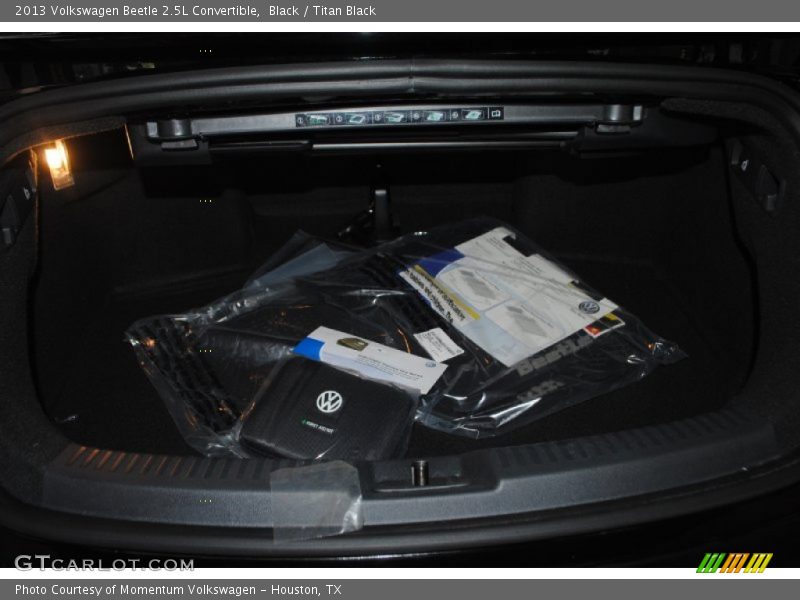 Black / Titan Black 2013 Volkswagen Beetle 2.5L Convertible