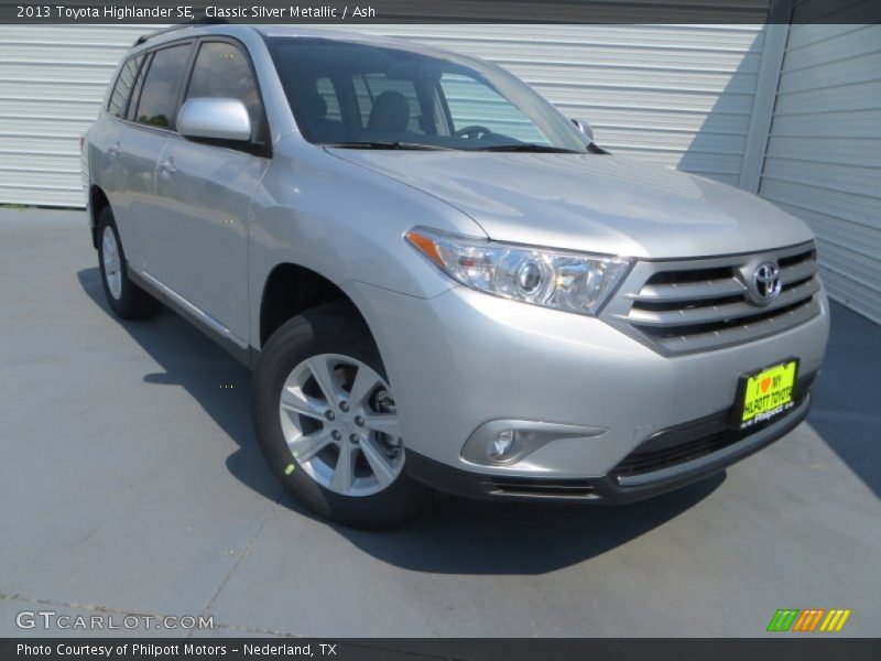 Classic Silver Metallic / Ash 2013 Toyota Highlander SE