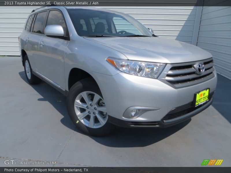 Classic Silver Metallic / Ash 2013 Toyota Highlander SE