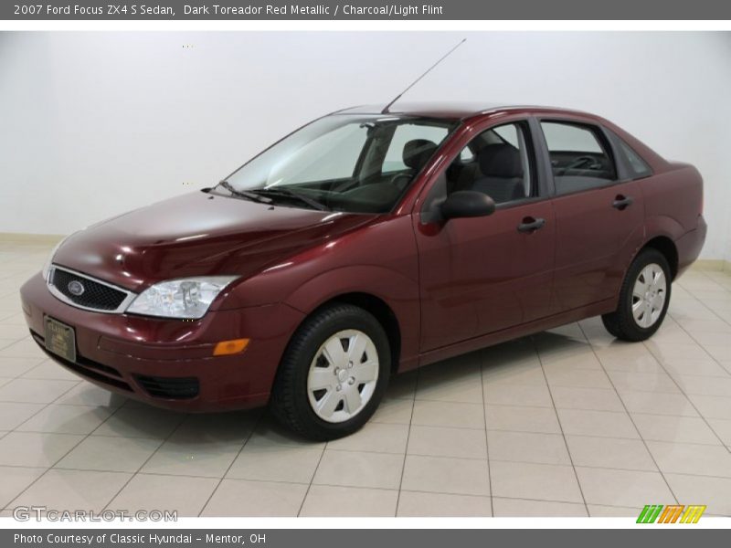 Dark Toreador Red Metallic / Charcoal/Light Flint 2007 Ford Focus ZX4 S Sedan