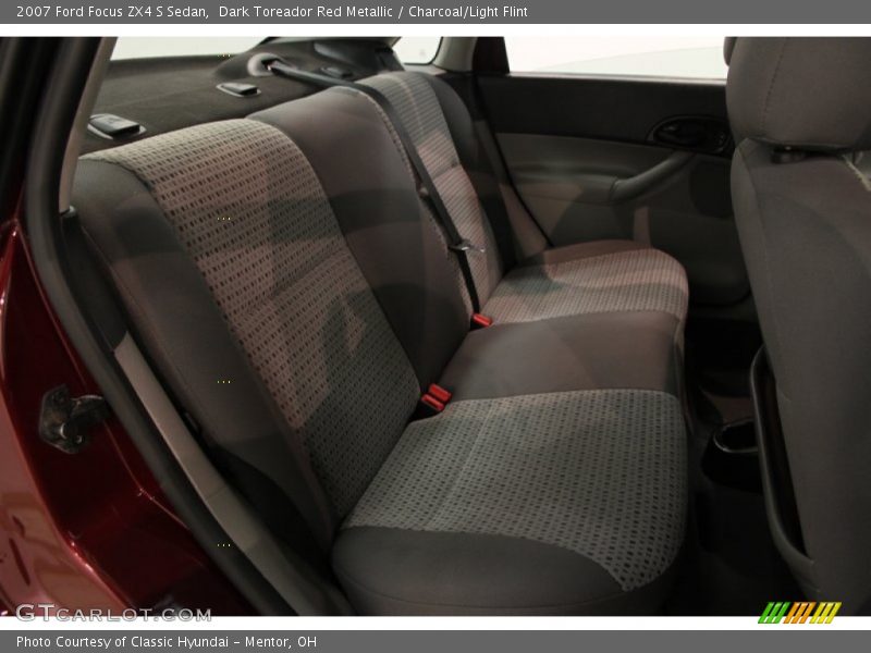 Dark Toreador Red Metallic / Charcoal/Light Flint 2007 Ford Focus ZX4 S Sedan